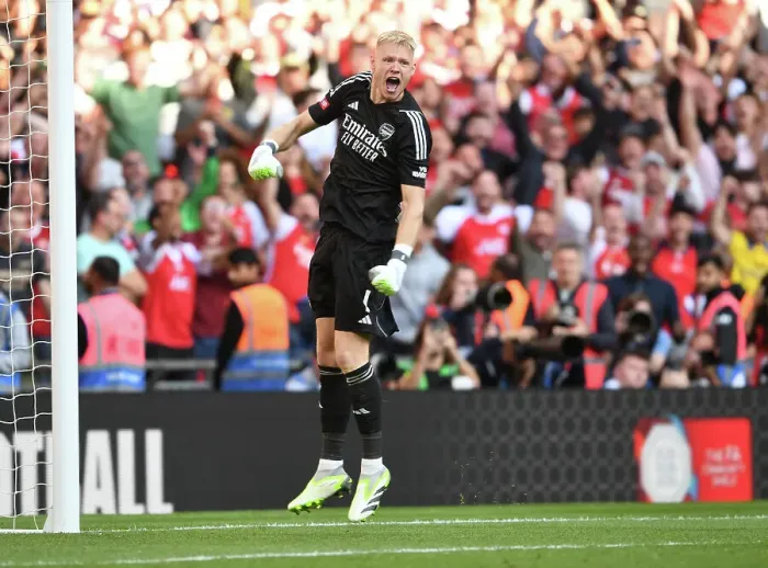 Framed Print : Arsenal's Ramsdale Saves Penalty: Thrilling Community Shield Showdown vs. Manchester City (2023-24)