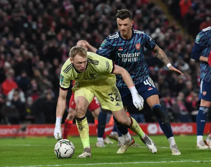 Framed Print : Arsenal's Ramsdale and White Face Off Against Liverpool in Carabao Cup Semi-Final