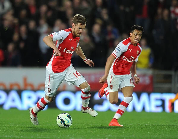 Arsenal's Ramsey and Sanchez in Action: Hull City Showdown (2015)