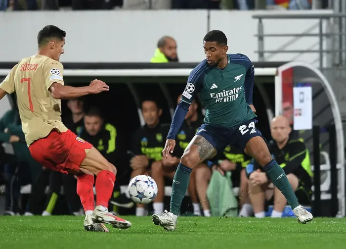 Framed Print : Arsenal's Reice Nelson Shines in RC Lens Showdown - UEFA Champions League 2023 / 24 Framed Print : Arsenal's Reice Nelson Shines in RC Lens Showdown - UEFA Champions League 2023 / 24