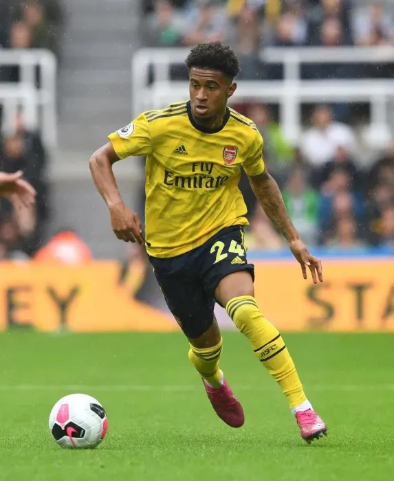 Framed Print : Arsenal's Reiss Nelson in Action: Arsenal vs. Newcastle United, Premier League 2019-20 Framed Print : Arsenal's Reiss Nelson in Action: Arsenal vs. Newcastle United, Premier League 2019-20