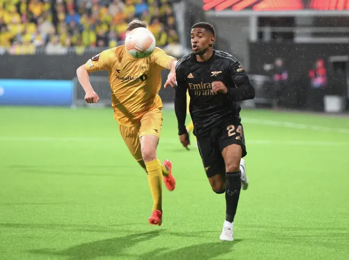 Framed Print : Arsenal's Reiss Nelson in Action: Bodø / Glimt vs. Arsenal (UEFA Europa League 2022-23)
