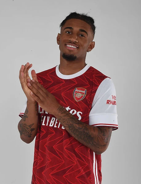 Arsenal's Reiss Nelson Gears Up for 2020-21 Season in Training