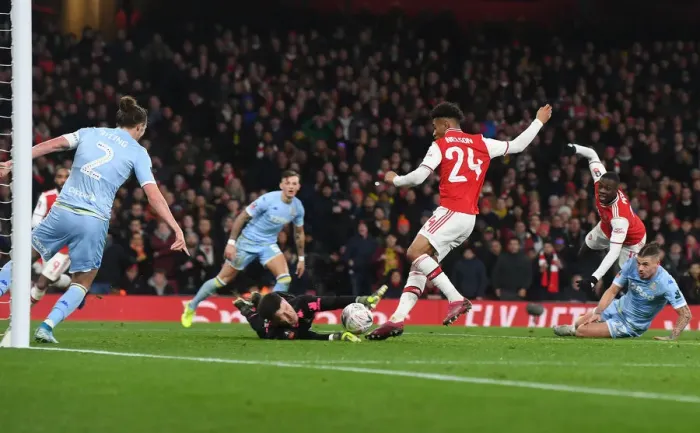 Framed Print : Arsenal's Reiss Nelson Scores in FA Cup Third Round Victory over Leeds United