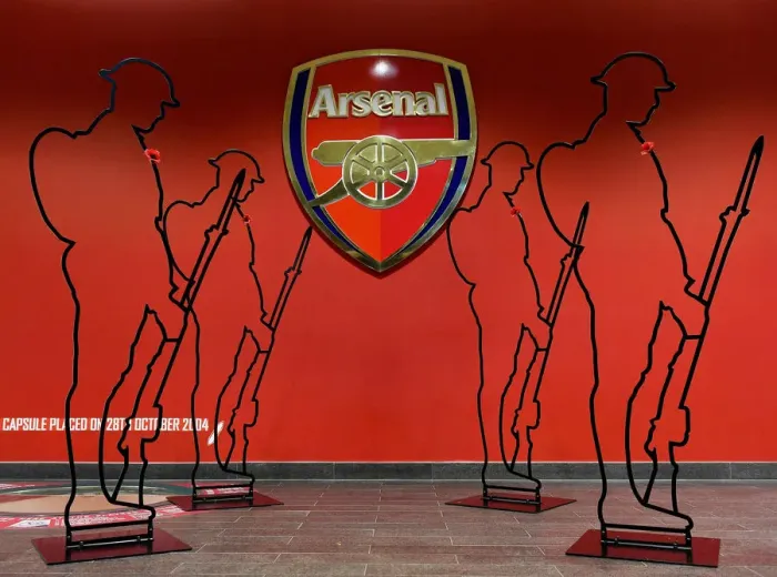 Framed Print : Arsenal's Remembrance Sunday: Tommies Honored at Emirates Stadium (Arsenal v Wolverhampton Wanderers 2018-19)
