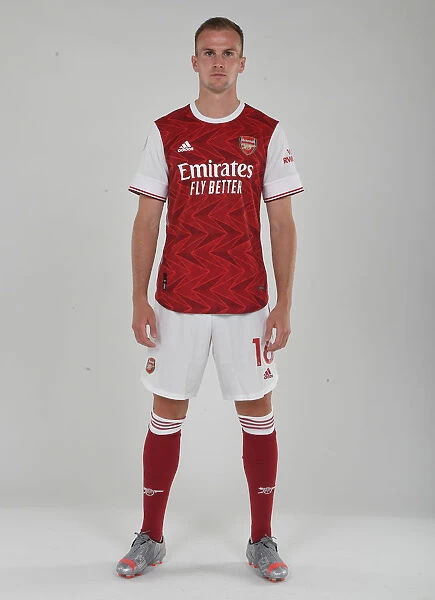 Arsenal's Rob Holding at 2020-21 First Team Photocall