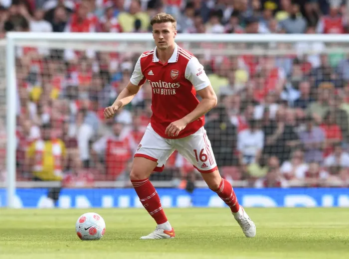 Framed Print : Arsenal's Rob Holding in Action: Premier League Showdown between Arsenal and Everton (2021-22) Framed Print : Arsenal's Rob Holding in Action: Premier League Showdown between Arsenal and Everton (2021-22)
