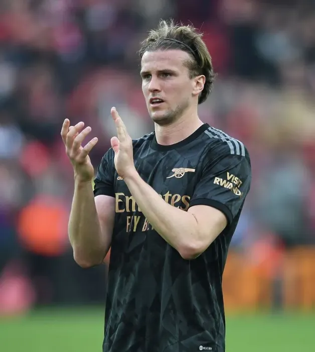 Framed Print : Arsenal's Rob Holding Applauds Fans After Intense Liverpool Showdown - Premier League 2022-23