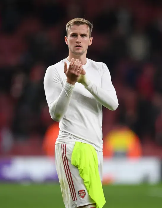 Framed Print : Arsenal's Rob Holding Celebrates after Europa League Victory over Vitoria Guimaraes