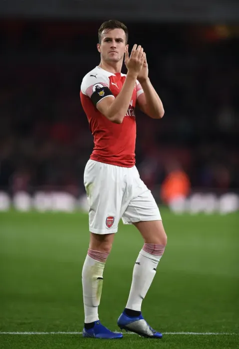 Framed Print : Arsenal's Rob Holding Celebrates with Fans after Arsenal vs Liverpool Match