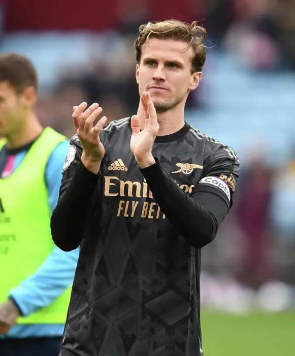 Framed Print : Arsenal's Rob Holding Celebrates with Fans: Aston Villa Victory, Premier League 2022-23