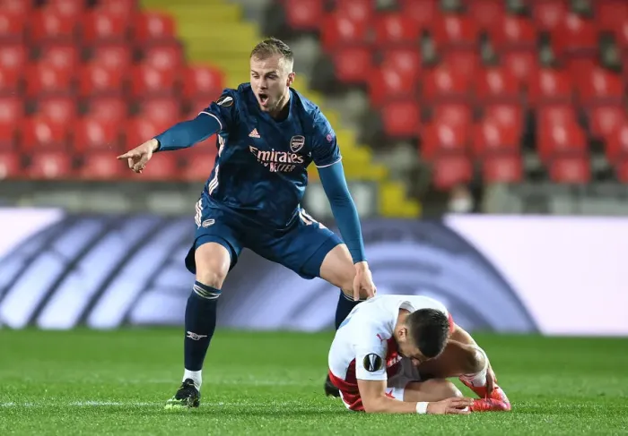Framed Print : Arsenal's Rob Holding in Empty Eden Arena: Arsenal vs Slavia Praha, UEFA Europa League Quarterfinal, Prague, 2021 Framed Print : Arsenal's Rob Holding in Empty Eden Arena: Arsenal vs Slavia Praha, UEFA Europa League Quarterfinal, Prague, 2021