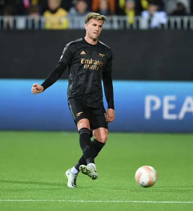 Framed Print : Arsenal's Rob Holding in Europa League Action: Battling at Bodø / Glimt, Norway (October 2022)