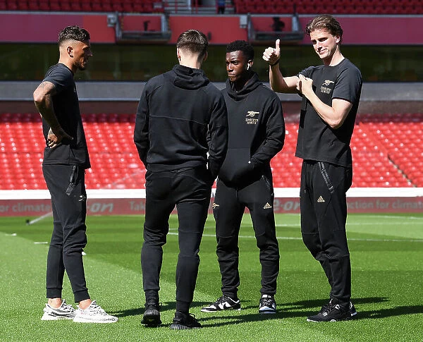 Arsenal's Rob Holding Examines Nottingham Forest's Premier League Pitch Before Showdown (2022-23)