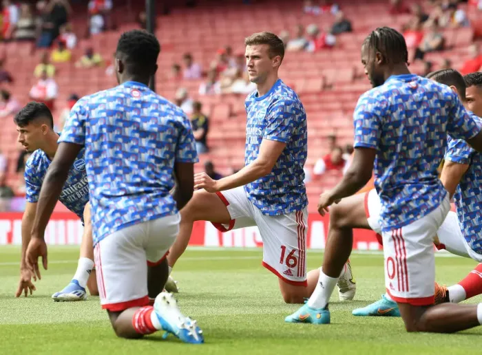 Framed Print : Arsenal's Rob Holding Gears Up for Arsenal vs. Everton Showdown (2021-22)