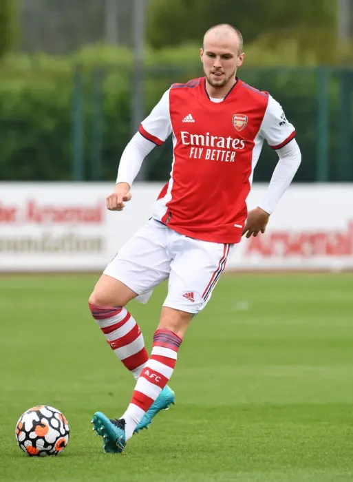 Framed Print : Arsenal's Rob Holding in Pre-Season Action: Arsenal vs Millwall (2021-22) Framed Print : Arsenal's Rob Holding in Pre-Season Action: Arsenal vs Millwall (2021-22)