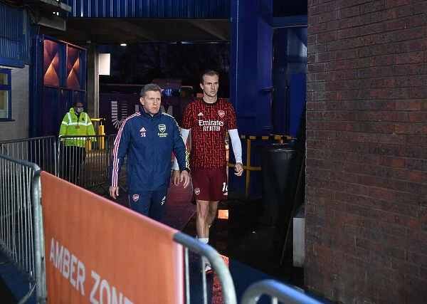 Arsenal's Rob Holding and Steve Round Prepare for Everton Clash in Premier League