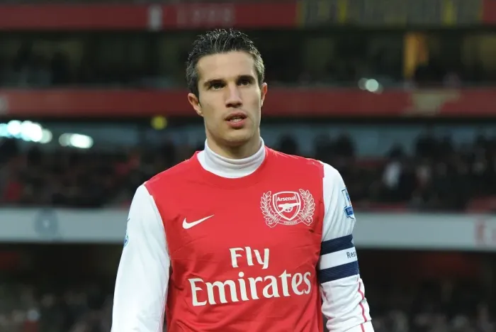 Framed Print : Arsenal's Robin van Persie Gears Up for FA Cup Battle Against Aston Villa