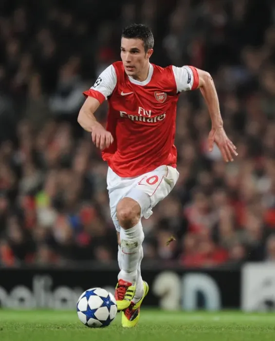 Framed Print : Arsenal's Robin van Persie Scores Upset Win Against Barcelona in UEFA Champions League: Arsenal 2 - 1