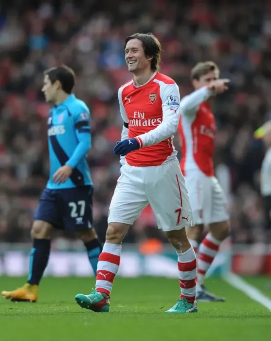 Framed Print : Arsenal's Rosicky in Action against Stoke City (2014-15) Framed Print : Arsenal's Rosicky in Action against Stoke City (2014-15)