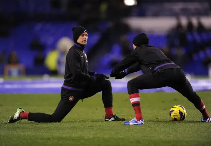 Framed Print : Arsenal's Rosicky and Arshavin Clash in Everton Showdown (2012-13)