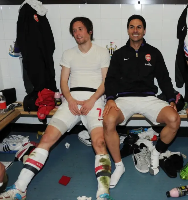 Framed Print : Arsenal's Rosicky and Arteta Celebrate Victory Over Newcastle United (2012-13)