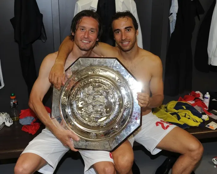 Framed Print : Arsenal's Rosicky and Flamini Celebrate FA Community Shield Victory over Manchester City