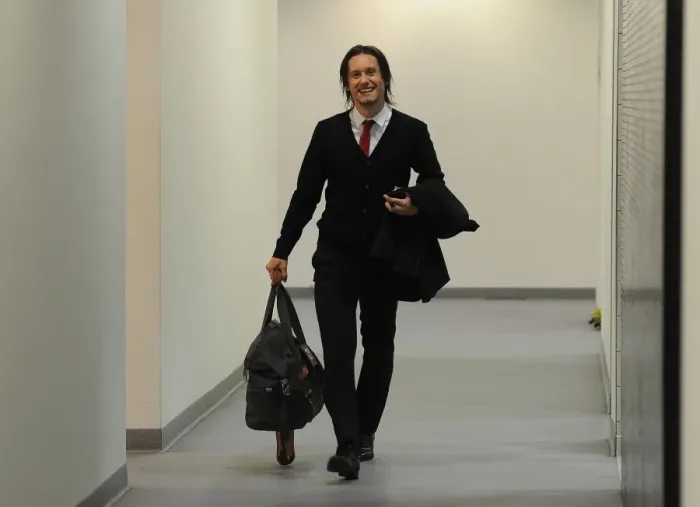 Framed Print : Arsenal's Rosicky Gears Up for Arsenal v Liverpool Clash (2013-14) Framed Print : Arsenal's Rosicky Gears Up for Arsenal v Liverpool Clash (2013-14)