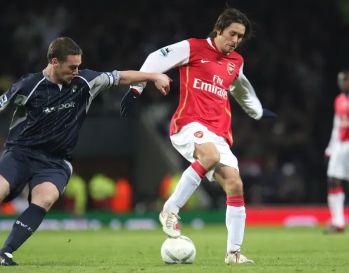 Framed Print : Arsenal's Rosicky and Nolan Clash in FA Cup Draw: Arsenal 1:1 Bolton