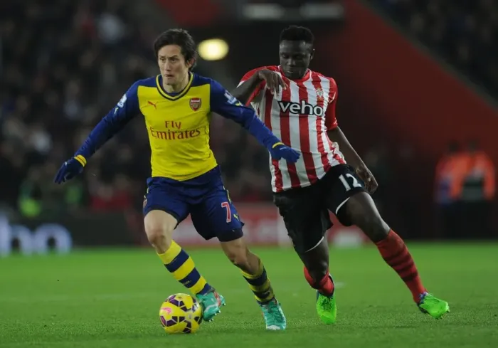 Framed Print : Arsenal's Rosicky Outwits Wanyama: A Premier League Masterclass (Southampton vs Arsenal 2014-15)