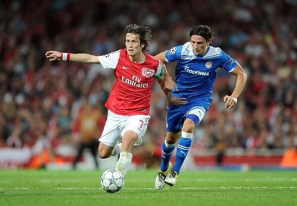 Arsenal's Rosicky Scores Dramatic Winner Against Olympiacos in Champions League Group F Clash at Emirates Stadium