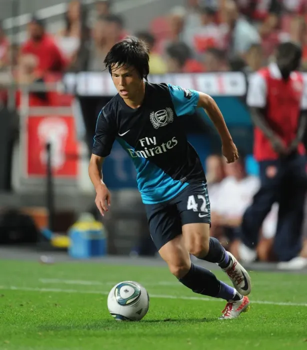 Framed Print : Arsenal's Ryo Miyaichi in Action against Benfica during 2011 Pre-Season Friendly in Lisbon Framed Print : Arsenal's Ryo Miyaichi in Action against Benfica during 2011 Pre-Season Friendly in Lisbon