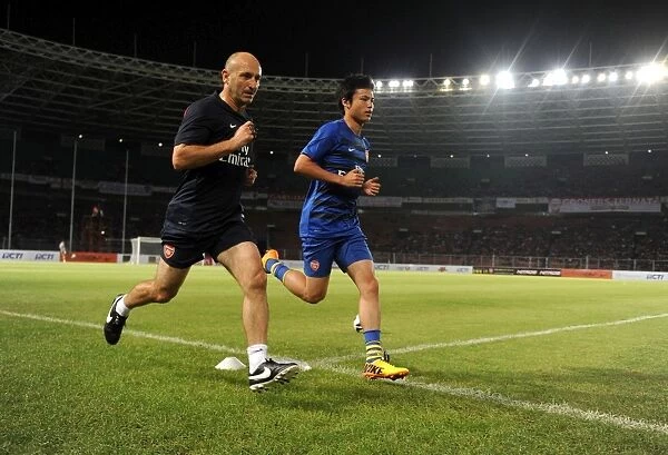 Arsenal's Ryo Miyaichi Trains with Fitness Coach Tony Colbert Ahead of Indonesia Dream Team Clash