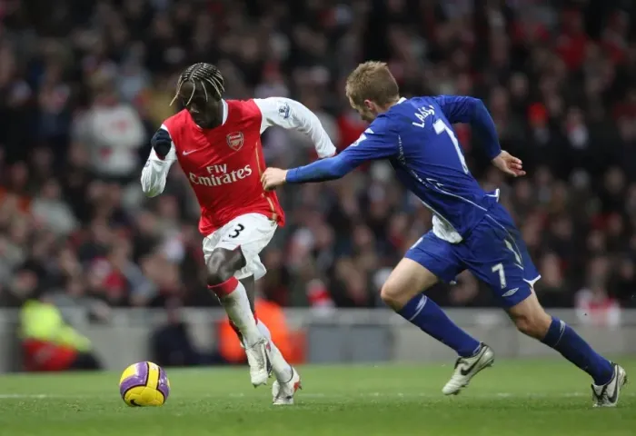 Framed Print : Arsenal's Sagna Clashes with Larsson in 1:1 Barclays Premier League Draw at Emirates Stadium, 12 / 1 / 08 Framed Print : Arsenal's Sagna Clashes with Larsson in 1:1 Barclays Premier League Draw at Emirates Stadium, 12 / 1 / 08