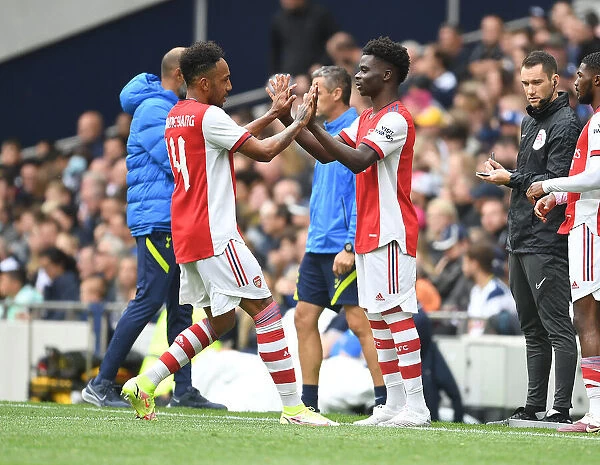 Arsenal's Saka Replaces Aubameyang in The Mind Series: Tottenham vs Arsenal Pre-Season Clash