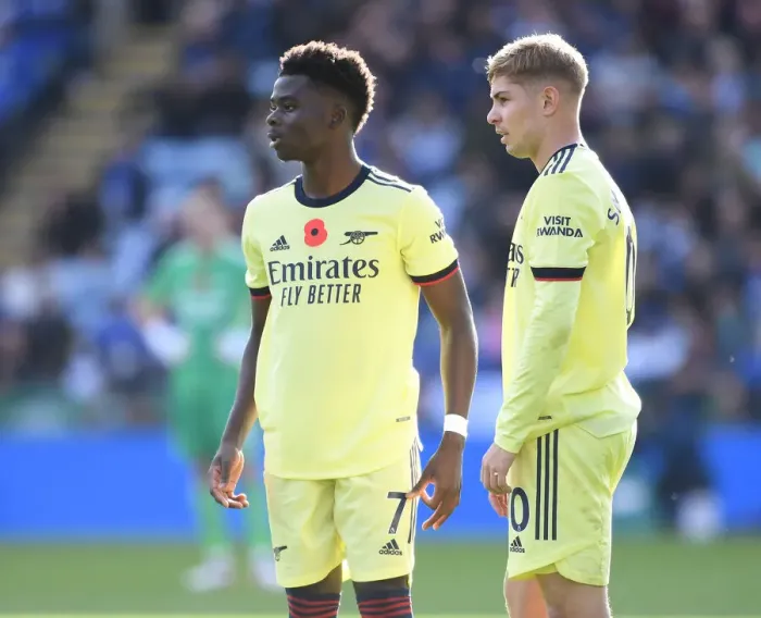 Framed Print : Arsenal's Saka and Smith Rowe in Action against Leicester City - Premier League 2021-22