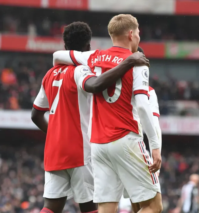 Framed Print : Arsenal's Saka and Smith Rowe: Dazzling Duo Delivers Brilliant Brace Against Newcastle United (2021-22)
