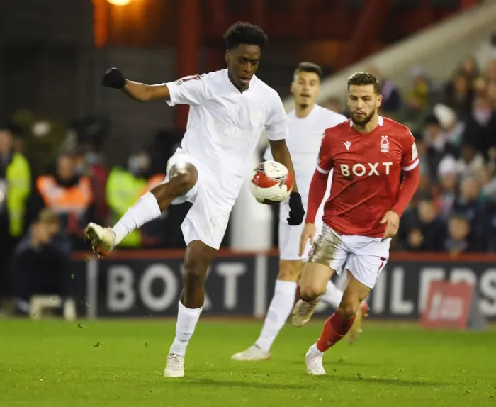 Framed Print : Arsenal's Sambi in Action against Nottingham Forest in FA Cup Third Round