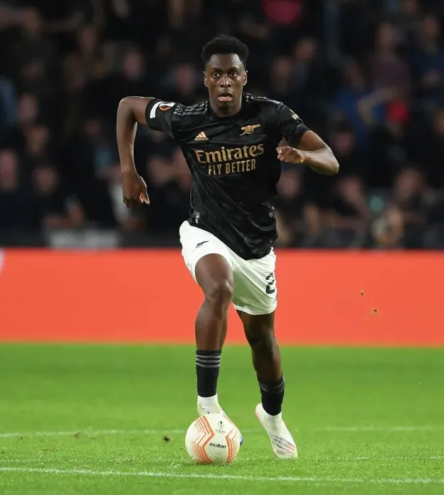 Framed Print : Arsenal's Sambi in Action against PSV Eindhoven in UEFA Europa League Group A (2022-23)
