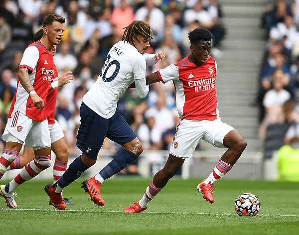 Arsenal's Sambi Outwits Tottenham's Dele: A Football Brain Game at the Tottenham Stadium