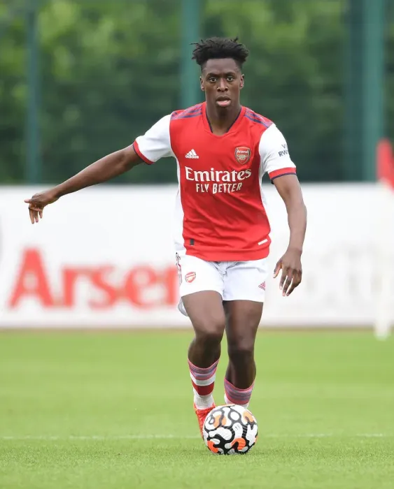 Framed Print : Arsenal's Sambi Shines in Pre-Season Friendly Against Millwall (July 2021)