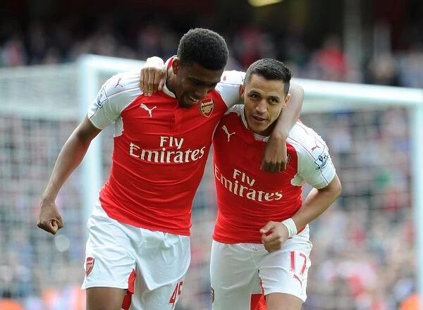 Arsenal's Sanchez and Iwobi Celebrate Goal Against Watford, Premier League 2015-16