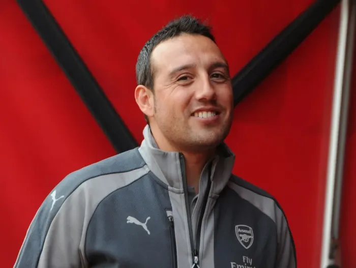 Framed Print : Arsenal's Santi Cazorla: Clashing with Manchester United in the Premier League Framed Print : Arsenal's Santi Cazorla: Clashing with Manchester United in the Premier League