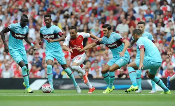 Framed Print : Arsenal's Santi Cazorla Faces Off Against West Ham's Kouyate, Oxford, Reid, and Tomkins (2015-16)