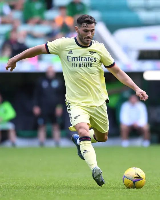 Framed Print : Arsenal's Sead Kolasinac in Action during Hibernian Pre-Season Friendly, Edinburgh 2021 Framed Print : Arsenal's Sead Kolasinac in Action during Hibernian Pre-Season Friendly, Edinburgh 2021
