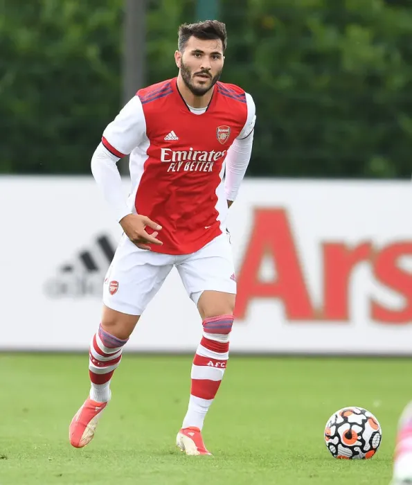 Framed Print : Arsenal's Sead Kolasinac in Pre-Season Form: Arsenal vs. Watford, 2021 Framed Print : Arsenal's Sead Kolasinac in Pre-Season Form: Arsenal vs. Watford, 2021