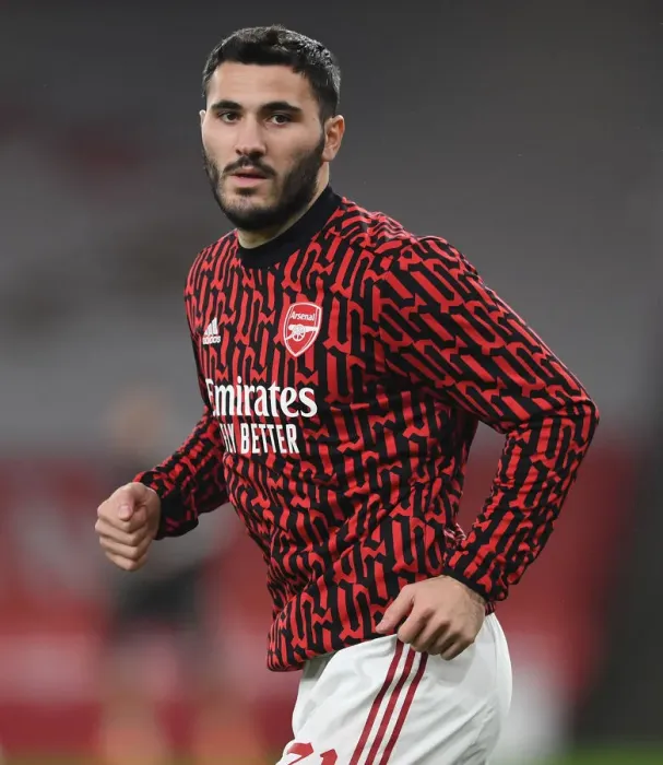 Framed Print : Arsenal's Sead Kolasinac Prepares for Carabao Cup Clash Against Manchester City (Behind Closed Doors)