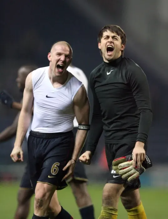 Framed Print : Arsenal's Senderos and Fabianski: Carling Cup Victory Celebration vs. Blackburn Rovers