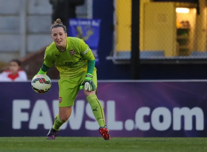 Framed Print : Arsenal's Siobhan Chamberlain vs. Bristol Academy's Sophie Ingle: A Goalkeeper Showdown in the WSL