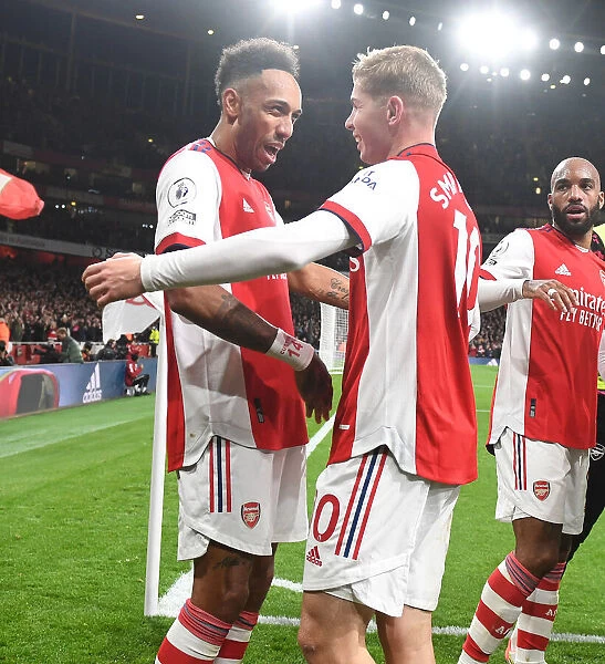 Arsenal's Smith Rowe and Aubameyang Celebrate Goals Against Aston Villa in 2021-22 Premier League